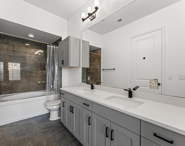 1508 Blodgett Street - Photo Thumbnail 18