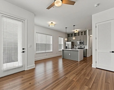 1508 Blodgett Street - Photo Thumbnail 3