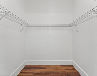 1508 Blodgett Street - Photo Thumbnail 19