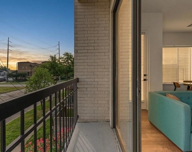 1508 Blodgett Street - Photo Thumbnail 14