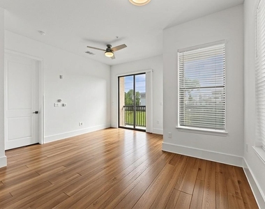 1508 Blodgett Street - Photo Thumbnail 11