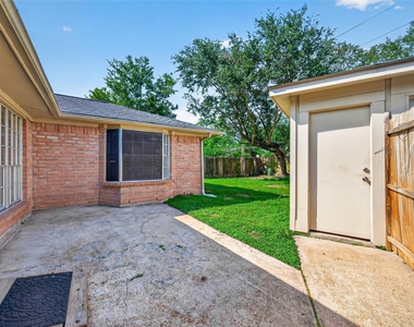 22206 Red River Drive - Photo Thumbnail 17