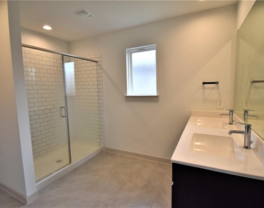 4023 Yonkers Valley Lane - Photo Thumbnail 15