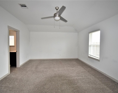 4023 Yonkers Valley Lane - Photo Thumbnail 13