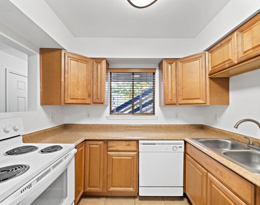 100 Market Street - Photo Thumbnail 4