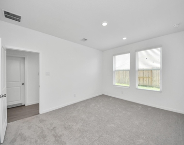 29515 Pondview Drive - Photo Thumbnail 29