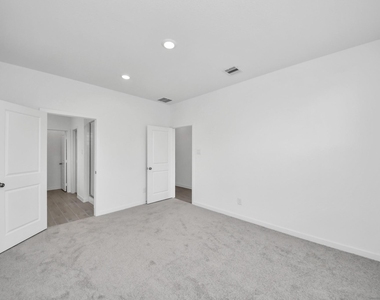 29515 Pondview Drive - Photo Thumbnail 30