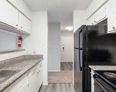 10101 Forum Park Drive - Photo Thumbnail 19
