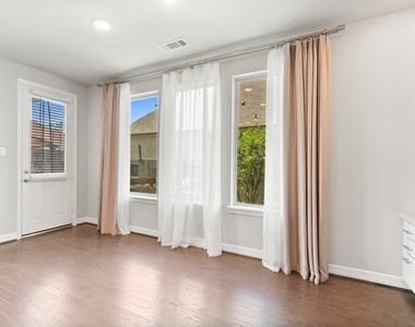 2840 Jehlon Lane - Photo Thumbnail 14
