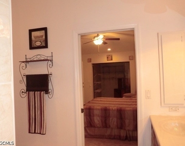 1000 Sw 37th Street - Photo Thumbnail 15
