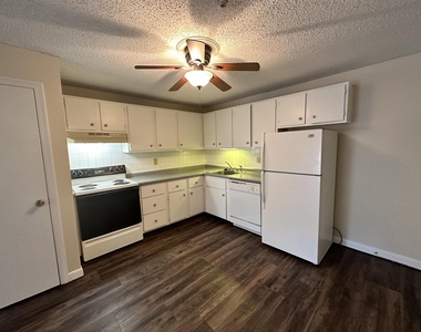 29 Capron - Photo Thumbnail 3