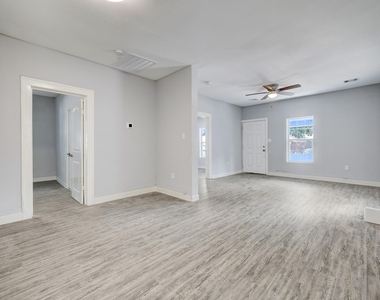 4224 Marina Street - Photo Thumbnail 2