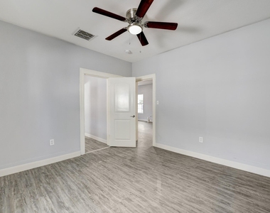 4224 Marina Street - Photo Thumbnail 8