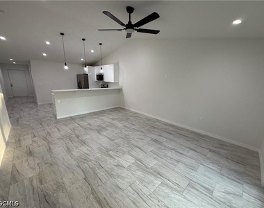 27079 Washington Street - Photo Thumbnail 7
