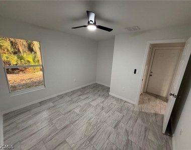 27079 Washington Street - Photo Thumbnail 12