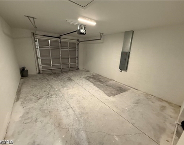 27079 Washington Street - Photo Thumbnail 14
