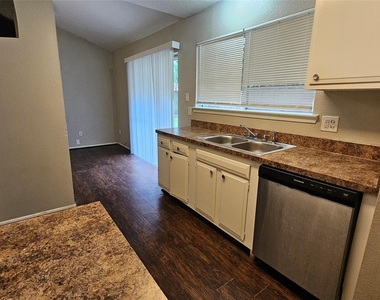 4430 Mccleester Drive - Photo Thumbnail 6