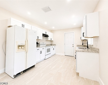 4426 Poinsettia Street - Photo Thumbnail 4