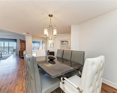 14813 Laguna Drive - Photo Thumbnail 24
