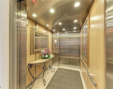 14813 Laguna Drive - Photo Thumbnail 3