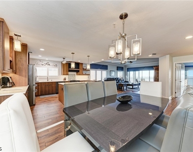14813 Laguna Drive - Photo Thumbnail 23