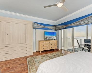 14813 Laguna Drive - Photo Thumbnail 27