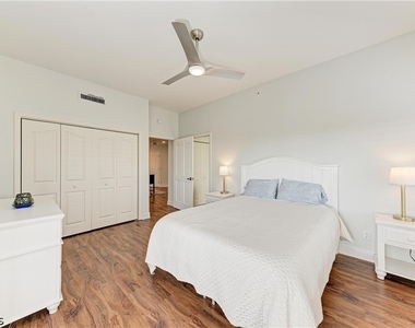 14813 Laguna Drive - Photo Thumbnail 35