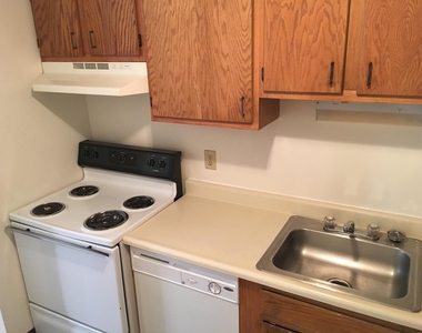 610 Union - Photo Thumbnail 9