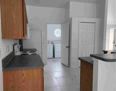 14980 Coopers Hawk Way - Photo Thumbnail 3