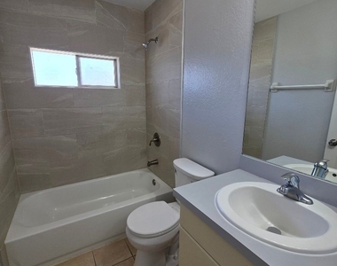 2419 Joe Avenue S - Photo Thumbnail 8