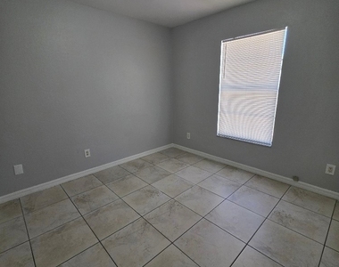 2419 Joe Avenue S - Photo Thumbnail 6