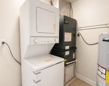5461 11th Avenue - Photo Thumbnail 7