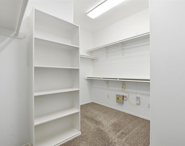 5342 Gibralter Place - Photo Thumbnail 36