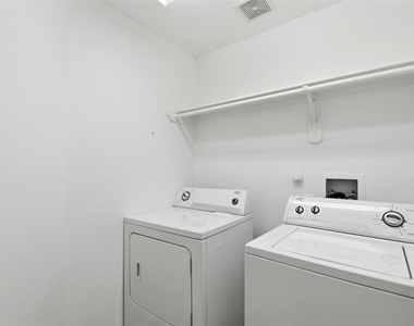 5342 Gibralter Place - Photo Thumbnail 43