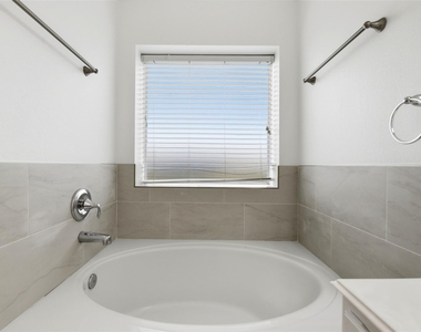 5342 Gibralter Place - Photo Thumbnail 35