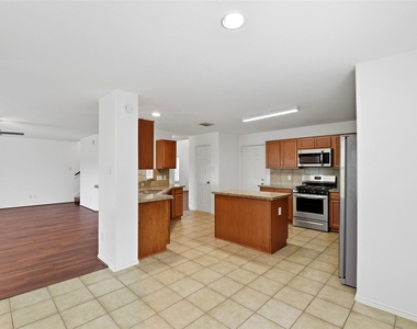 5342 Gibralter Place - Photo Thumbnail 16