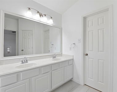5342 Gibralter Place - Photo Thumbnail 32