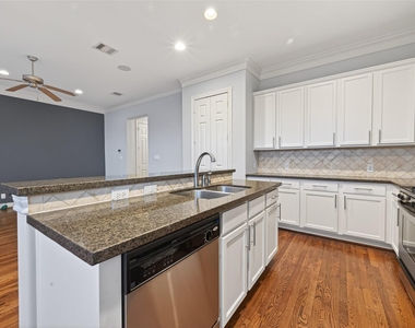 1105 Wagner Street - Photo Thumbnail 7