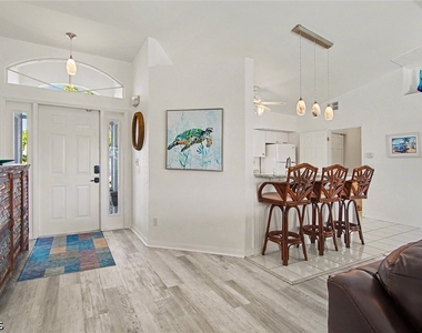 1308 Se 21st Terrace - Photo Thumbnail 3