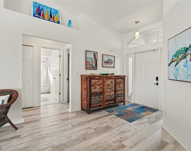 1308 Se 21st Terrace - Photo Thumbnail 4