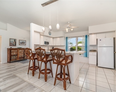 1308 Se 21st Terrace - Photo Thumbnail 11
