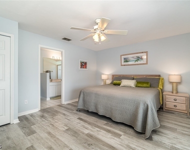 1308 Se 21st Terrace - Photo Thumbnail 16