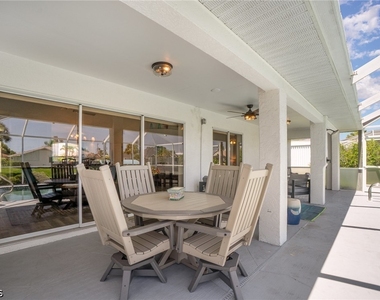 1308 Se 21st Terrace - Photo Thumbnail 22
