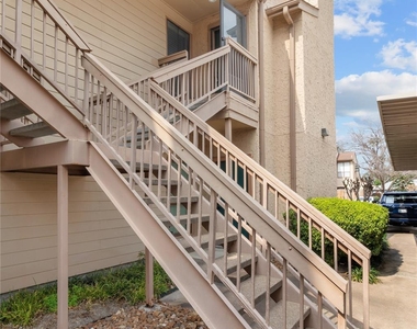 5001 Lamonte Lane - Photo Thumbnail 13
