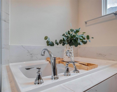 4502 Buck Street - Photo Thumbnail 27