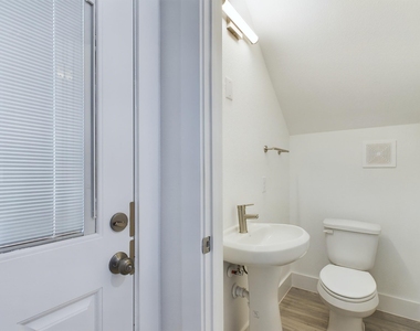 5206 Gold Street - Photo Thumbnail 7