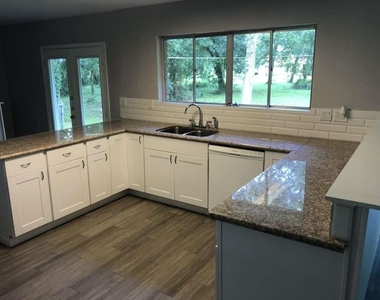 3515 Elm Drive - Photo Thumbnail 9