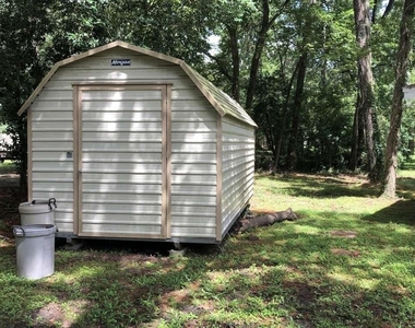 3515 Elm Drive - Photo Thumbnail 2