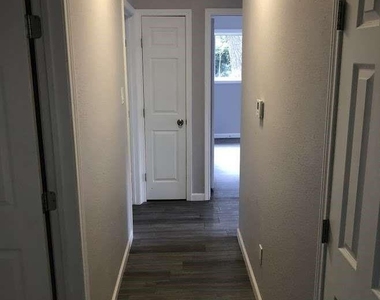 3515 Elm Drive - Photo Thumbnail 10