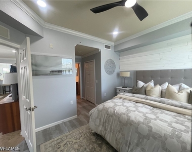9727 Acqua Court - Photo Thumbnail 35